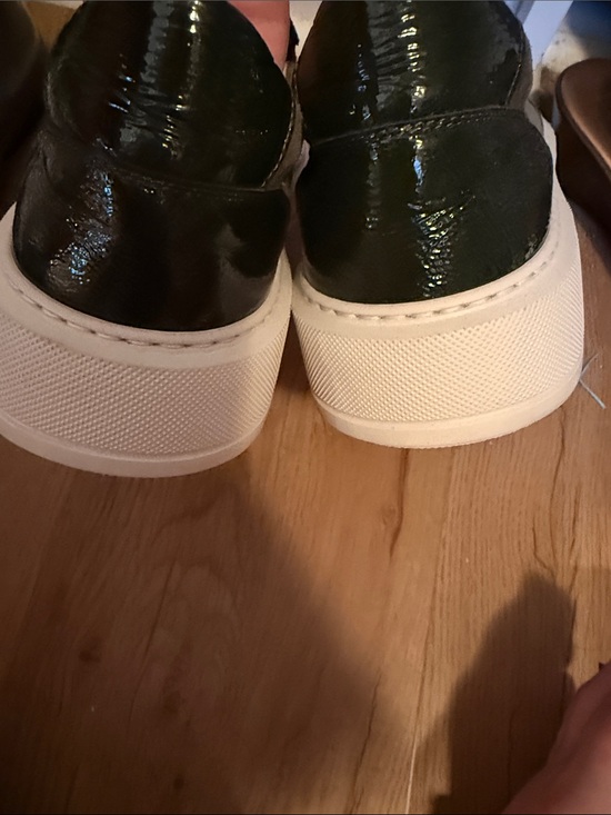 La Canadienne made in Italy suede shoes in beautiful green color!! main image 4
